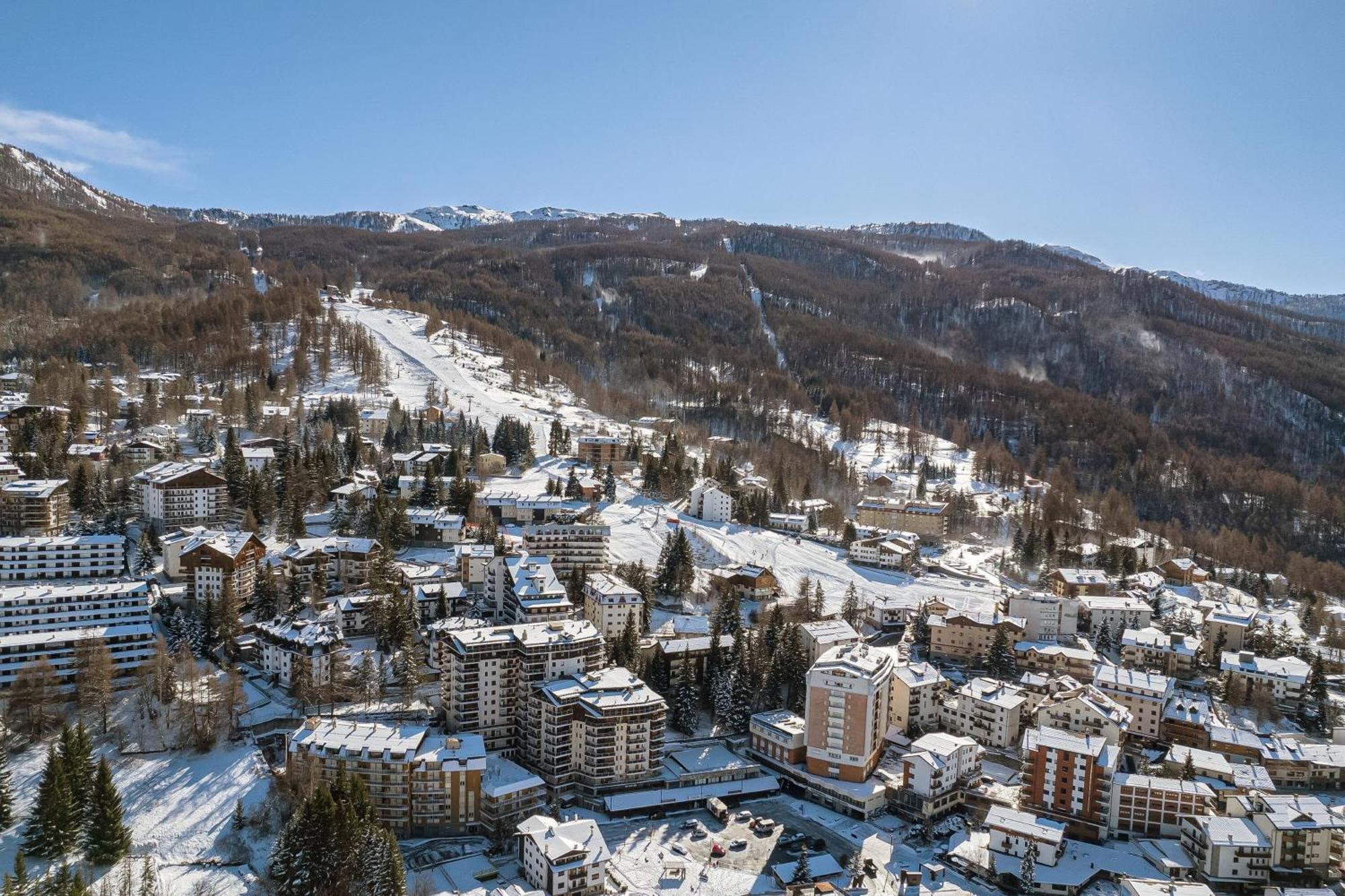 Studio Clotes Ski In - Ski Out - Happy Rentals Sauze D'Oulx Exterior photo